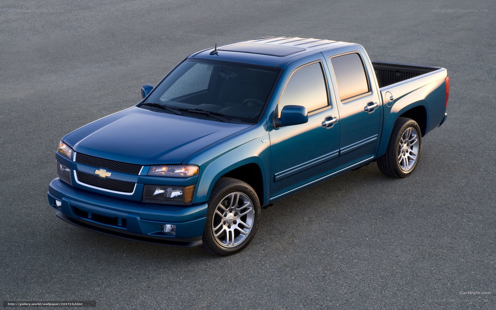 blue chevrolet colorado pickup truck