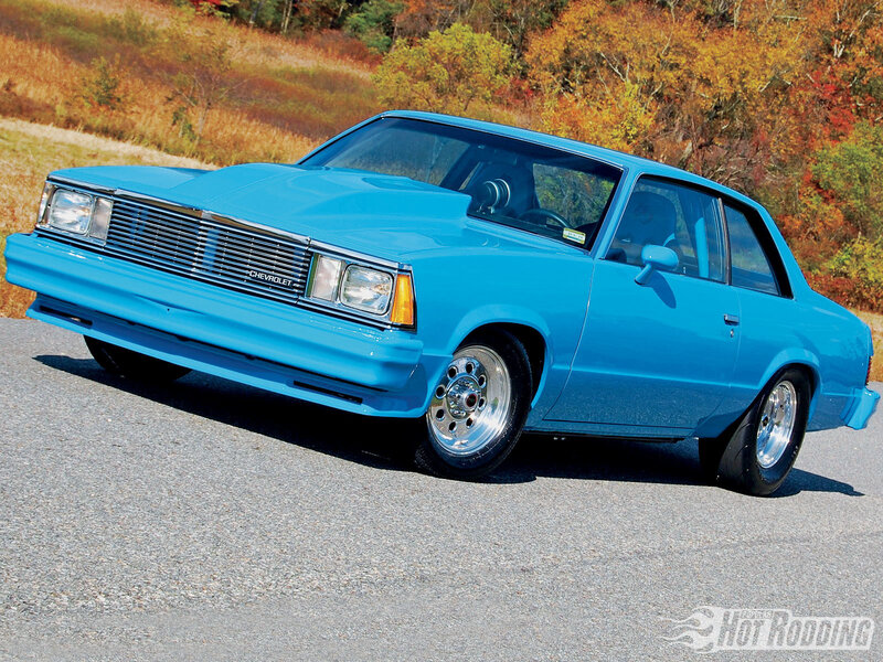 Blue Chevrolet Monte Carlo