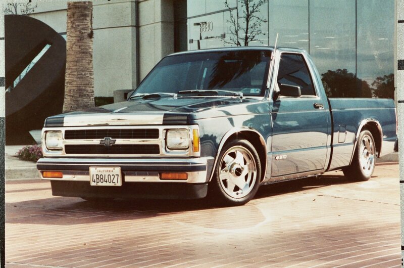Blue Chevrolet S-10 Pickup