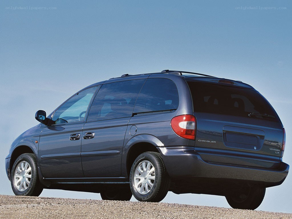 blue chrysler voyager minivan