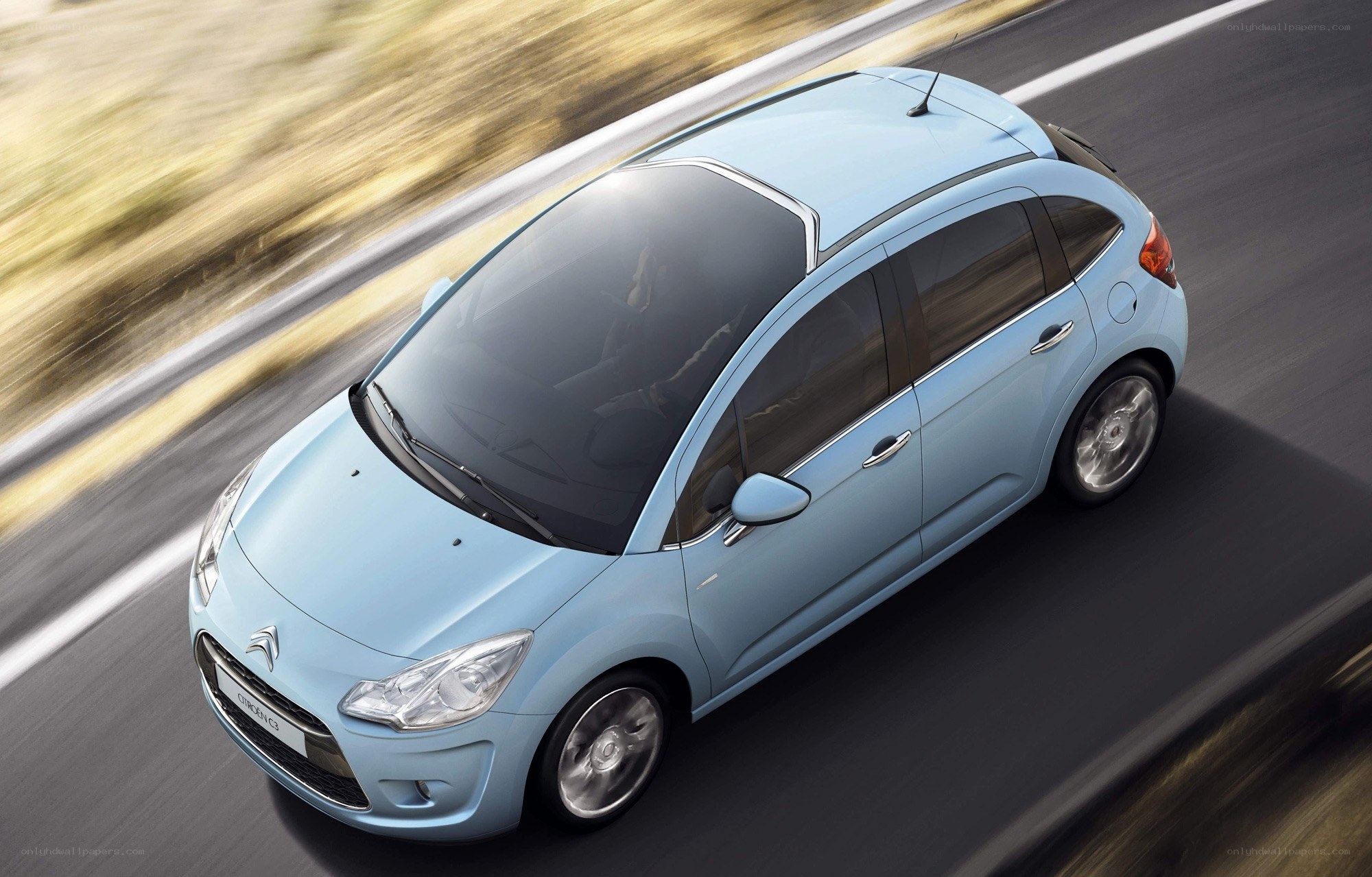 blue citroen c3 in motion