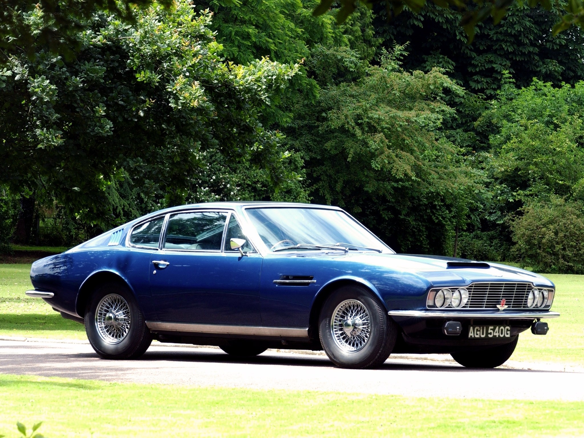 Blue classic Aston Martin car