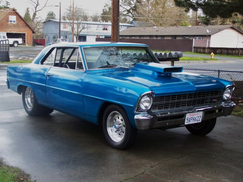 Blue Classic Car — Calm, Morning