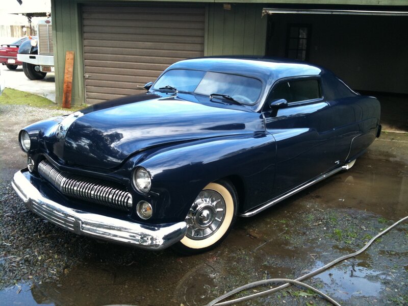 Blue Classic Car — Calm, Photograph, Garage