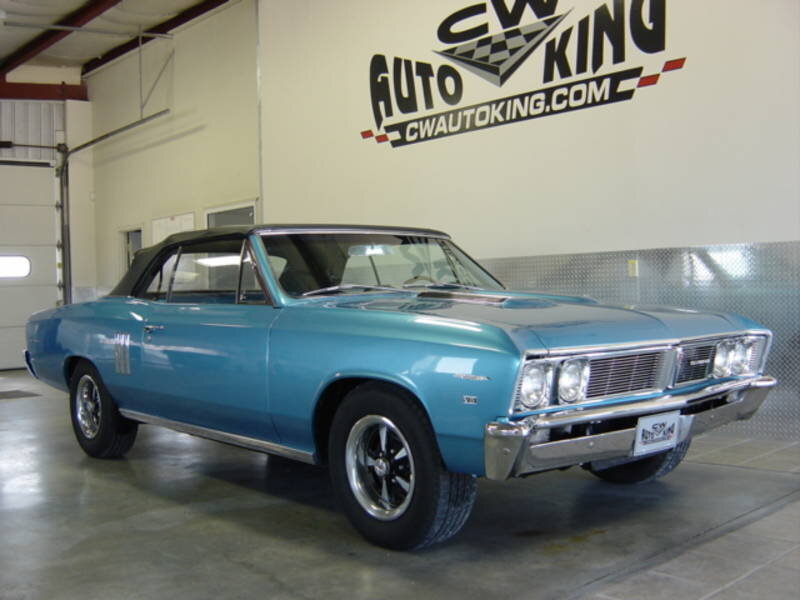 Blue Classic Convertible — Neutral, Photograph