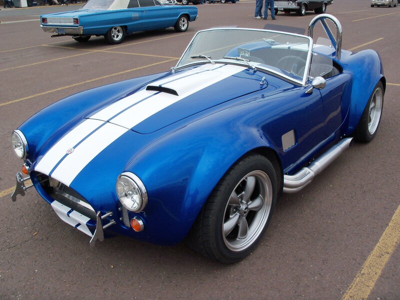 Blue Classic Sports Car — Showcase