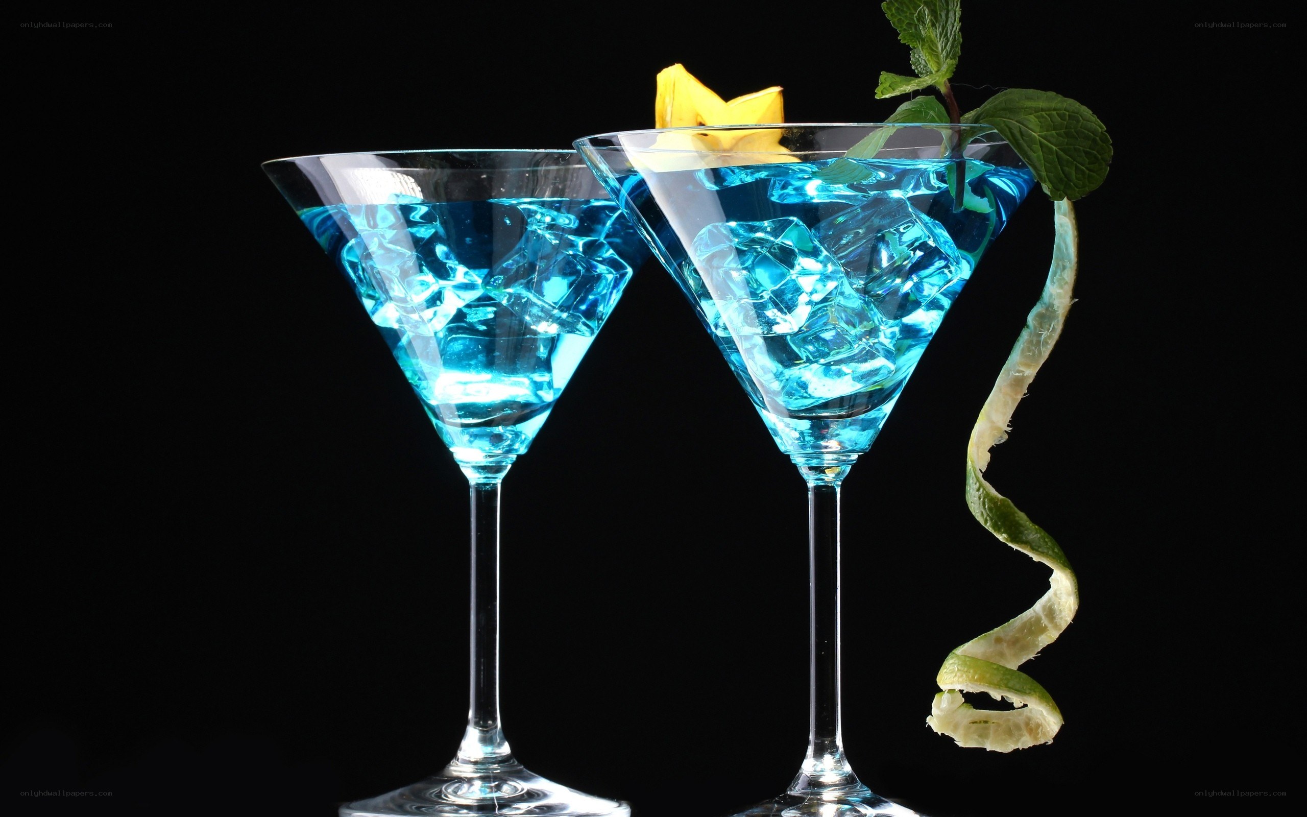 Blue cocktails with garnish