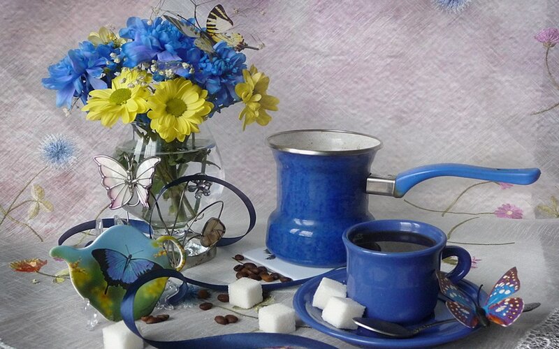 Blue coffee set with flowers