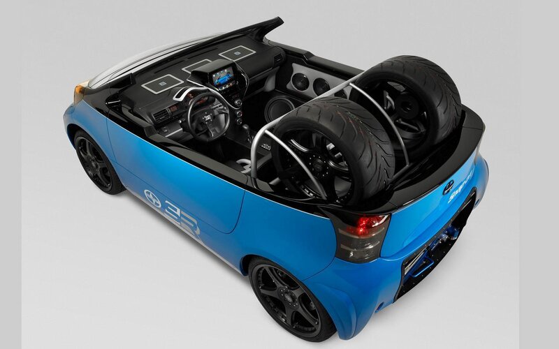 Blue Concept Car — Modern, Photograph, Steering Wheel