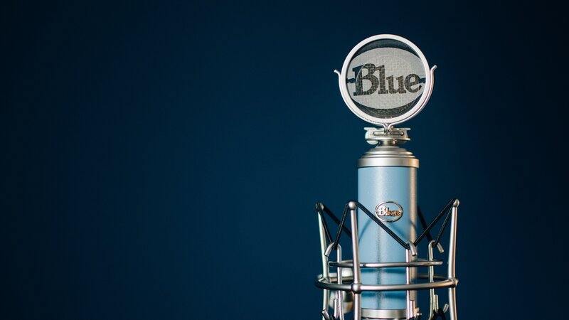 Blue Condenser Microphone — Professional