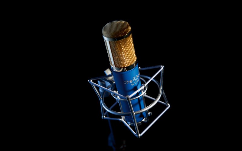blue condenser microphone