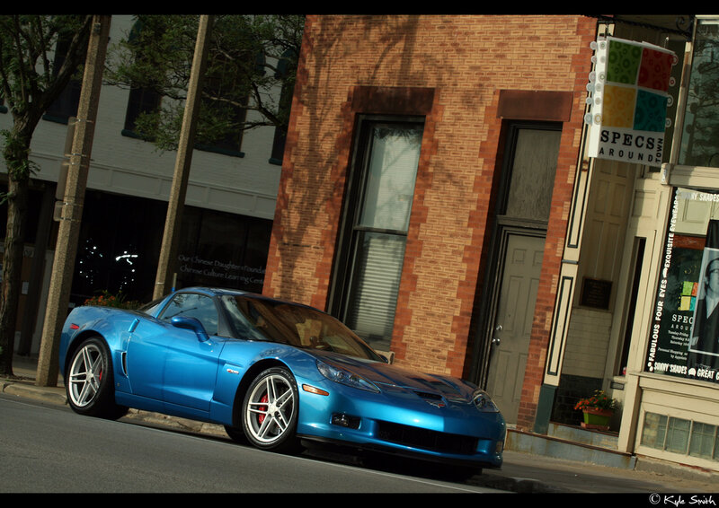 Blue Corvette Car — Urban