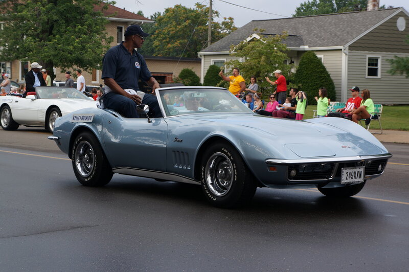 Blue Corvette Convertible — Festive