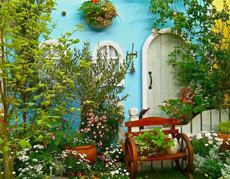 Blue Cottage Garden — Serene, Spring