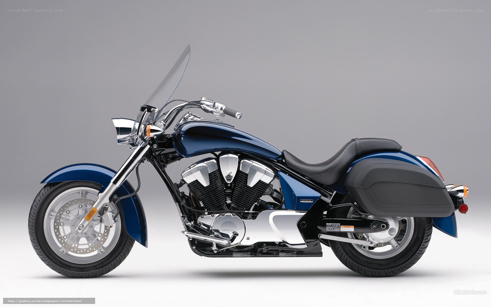 blue cruiser motorcycle