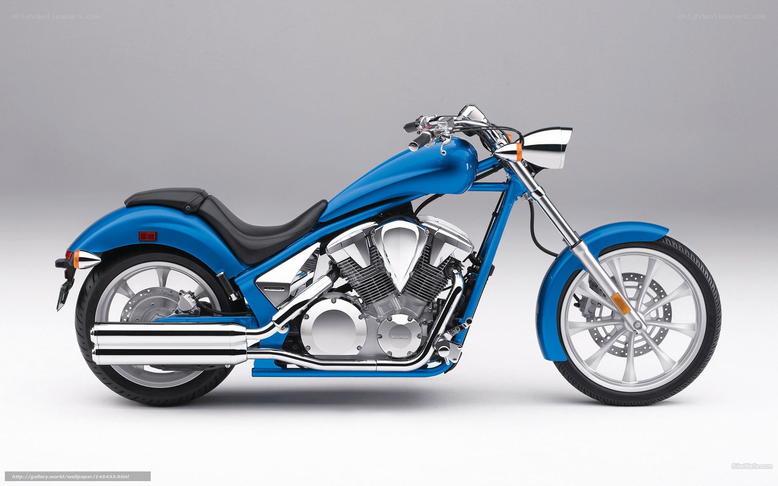 blue cruiser motorcycle