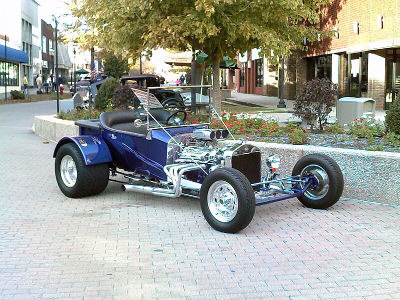 Blue Custom Hot Rod — Calm