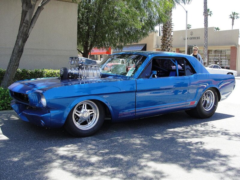 Blue Custom Muscle Car