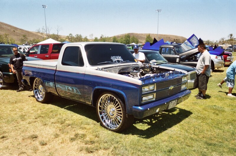 Blue Custom Pickup Truck — Outdoor