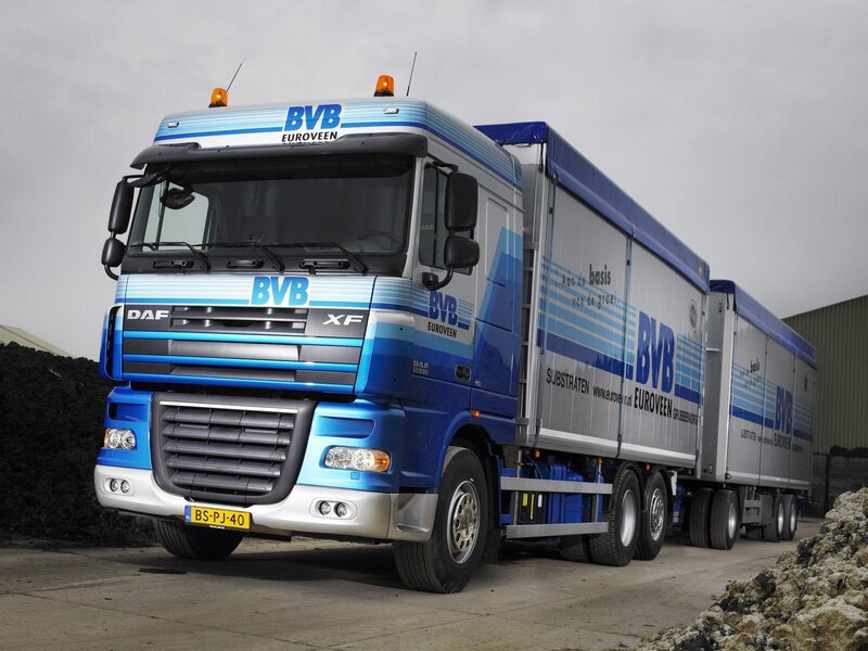 Blue DAF XF Truck