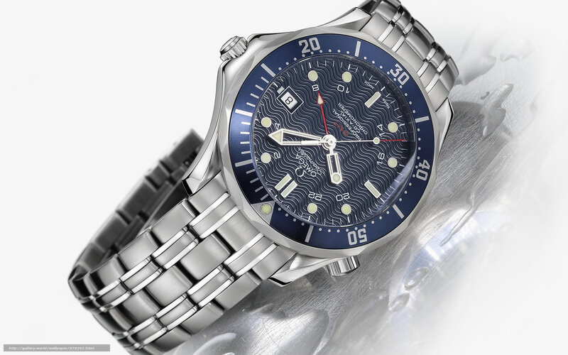 Blue Dial Wristwatch