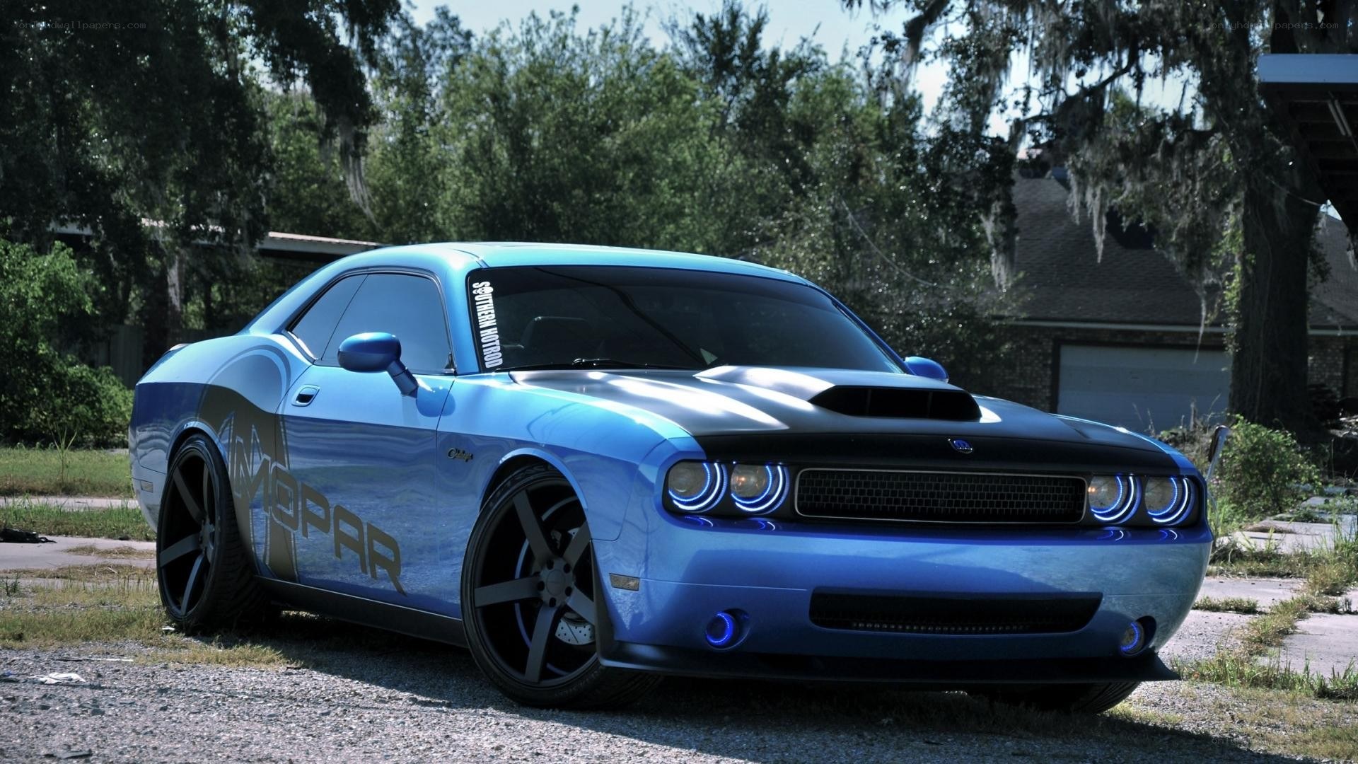 blue dodge challenger car