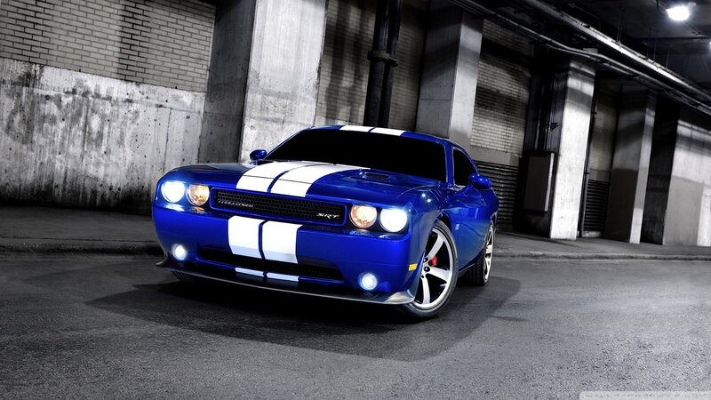blue dodge challenger srt
