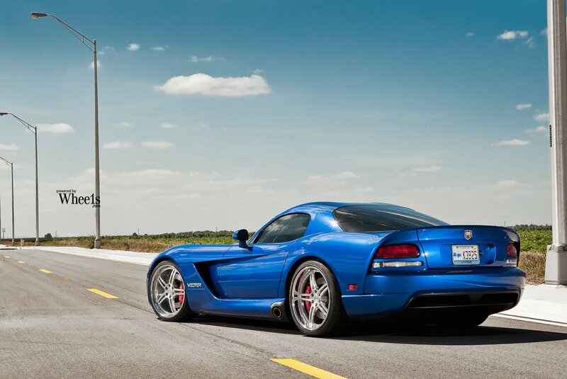 Blue Dodge Viper — Calm