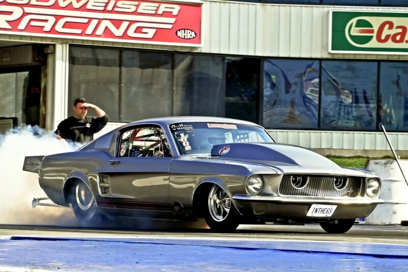 Blue Drag Racing Car — Gray, Dynamic