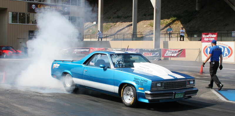 Blue Drag Racing Truck
