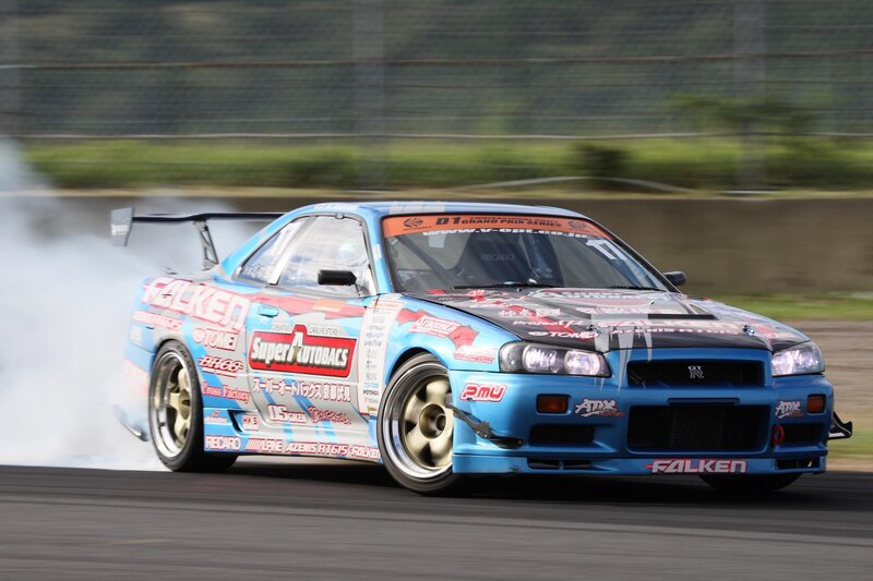 blue drift race car