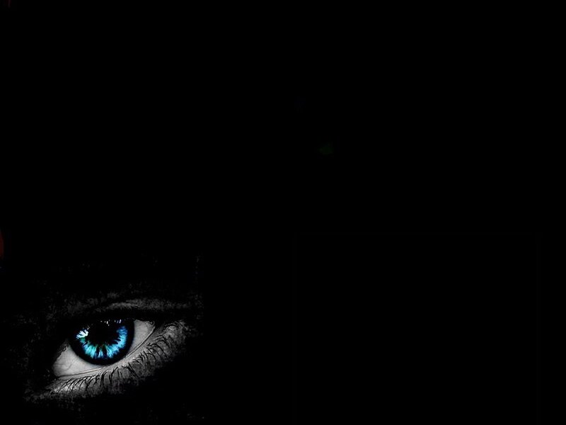 blue eye in darkness