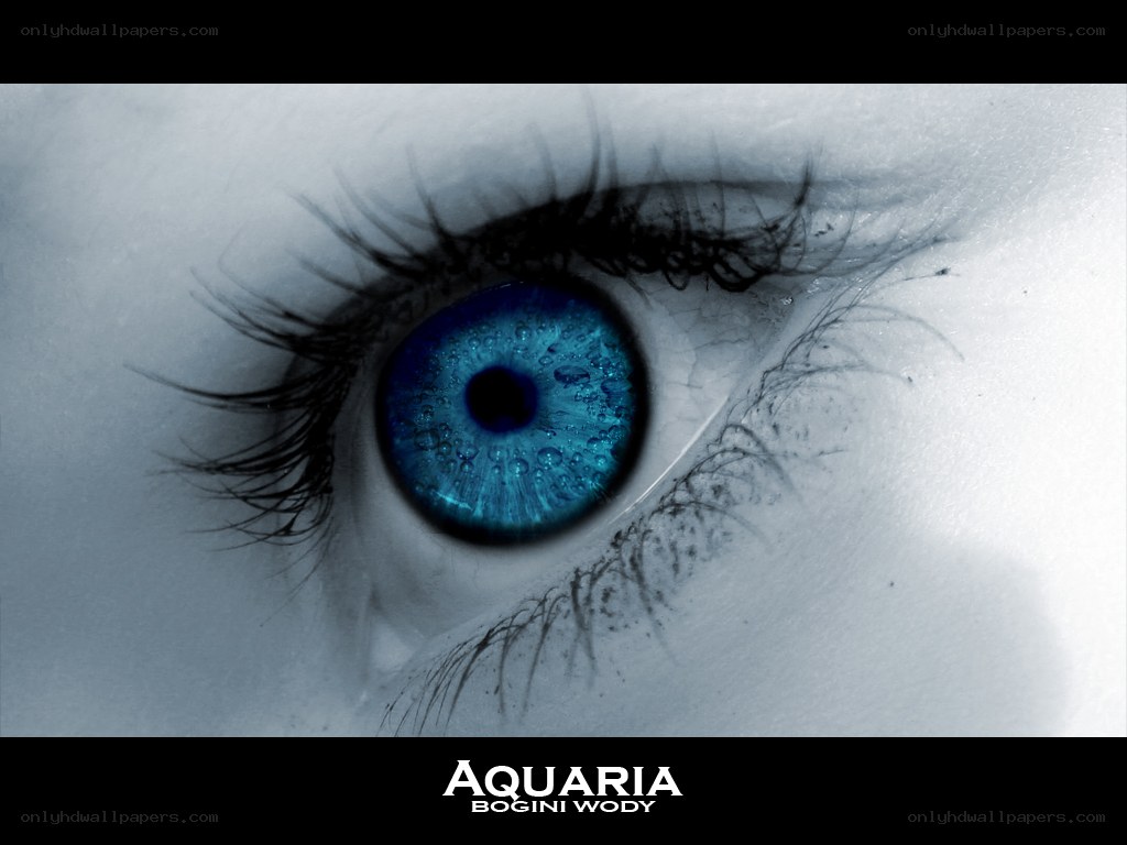 Blue eye with water droplets