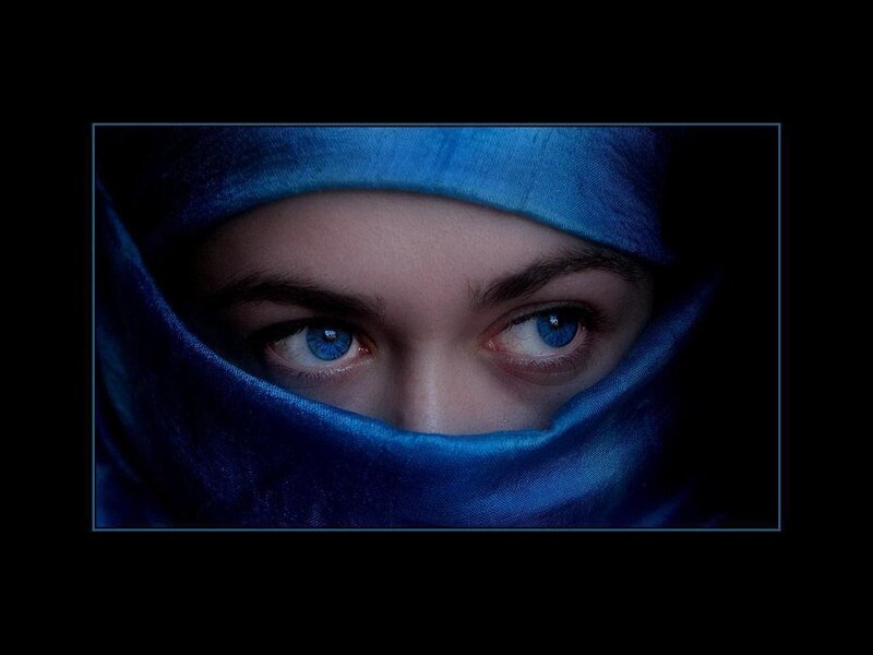 blue eyes in blue fabric