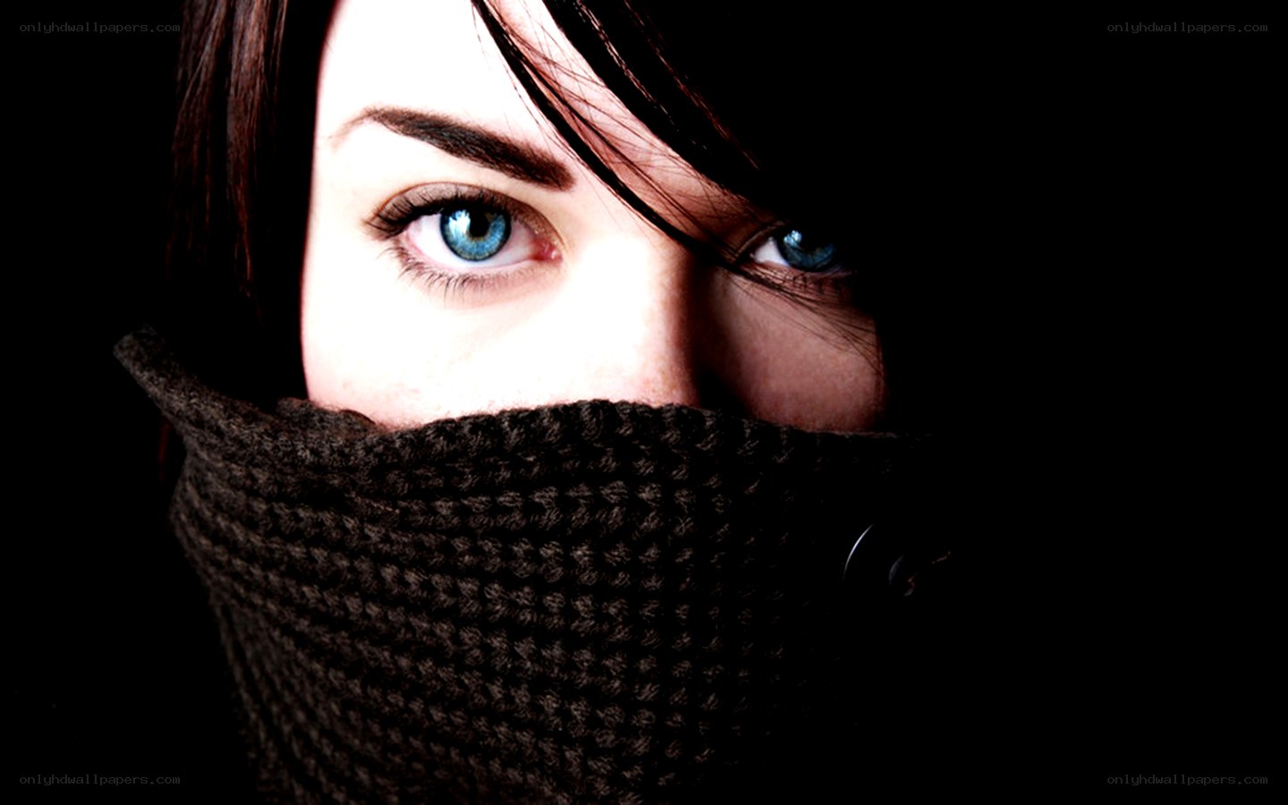 blue eyes under scarf