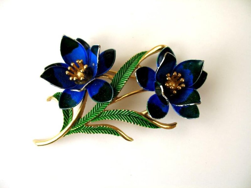 Blue Flower Brooch — Calm