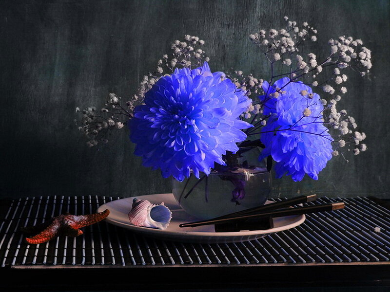 Blue Flowers in Vase — Dramatic