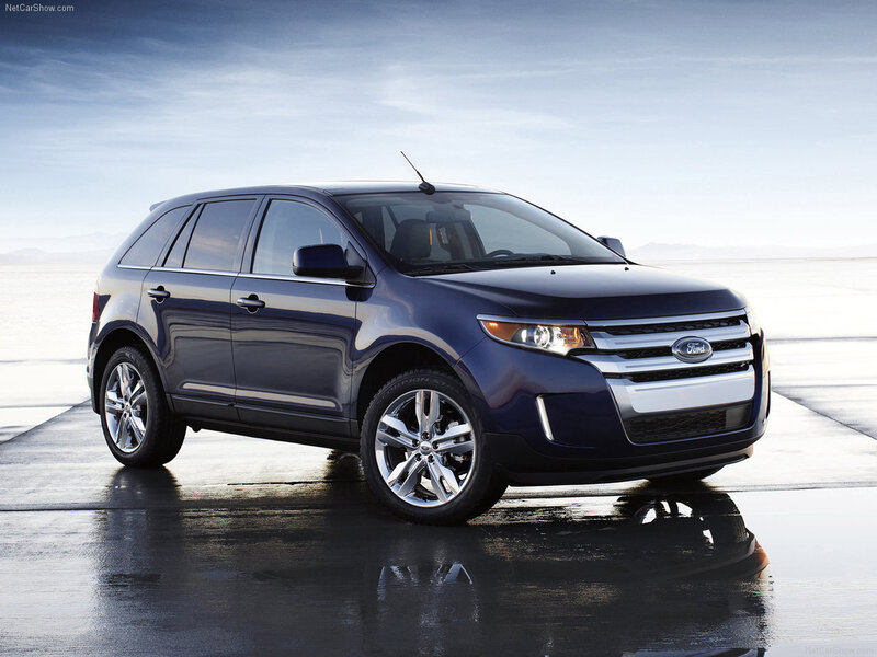 Blue Ford Edge Suv — Dramatic
