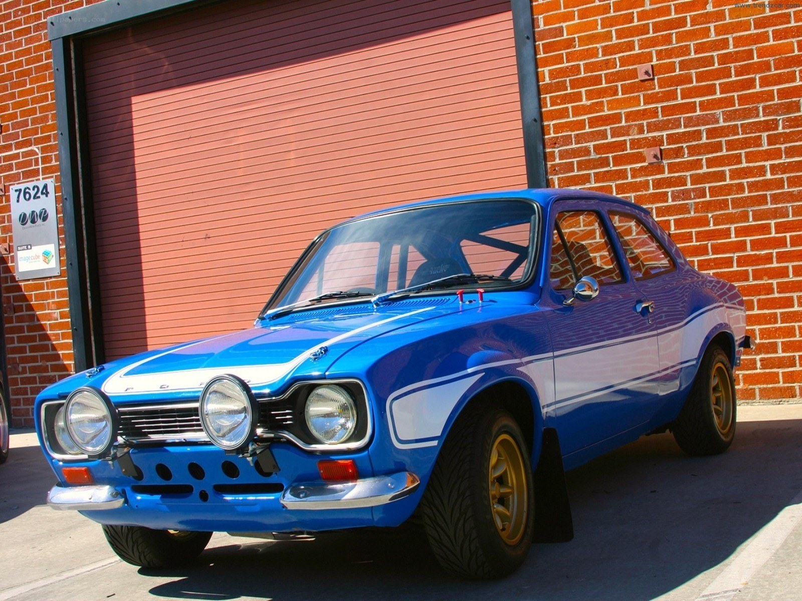 Blue Ford Escort rally car