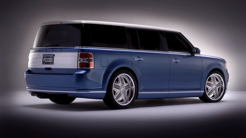 Blue Ford Flex Minivan — Dramatic