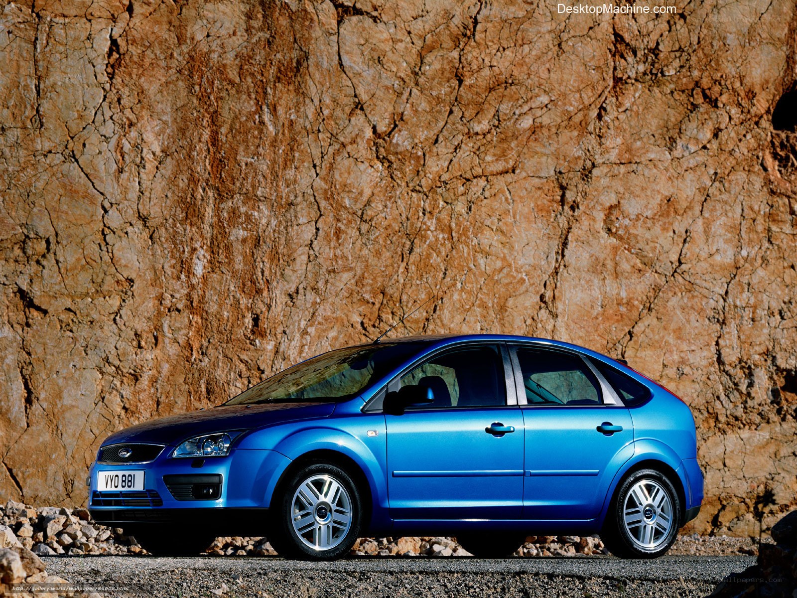 blue ford focus hatchback