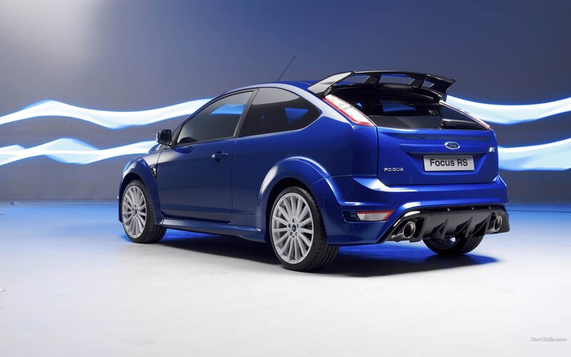 blue ford focus rs car
