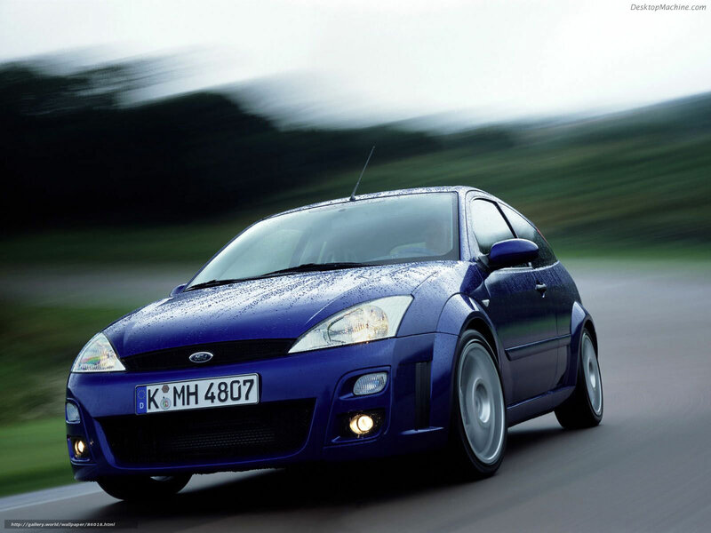 Blue Ford Focus RS — Dynamic, Photograph