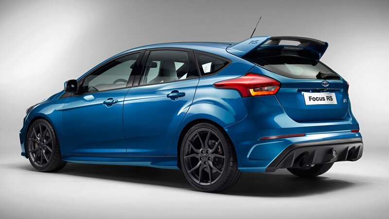 Blue Ford Focus Rs — Neutral