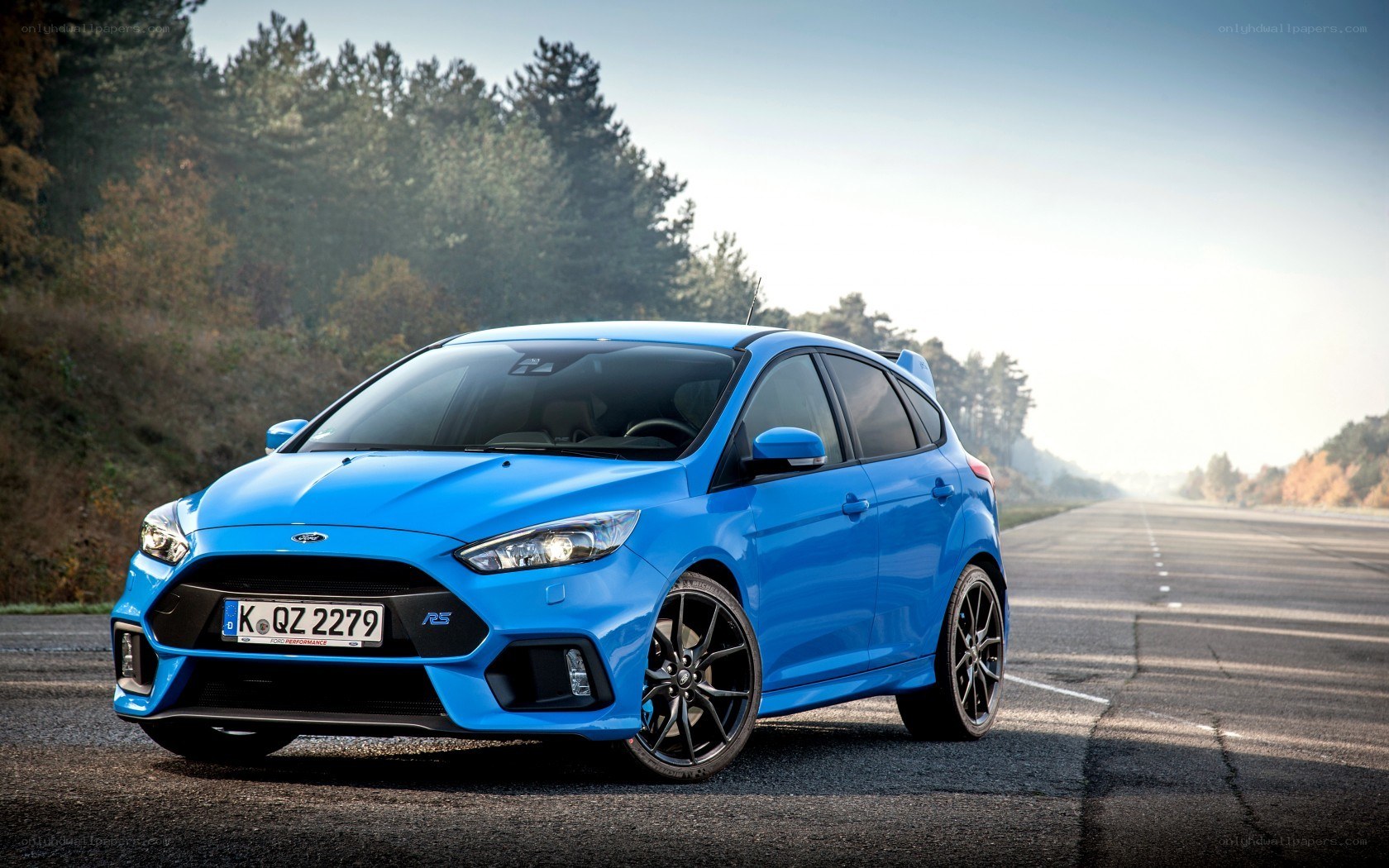 Blue Ford Focus RS on road