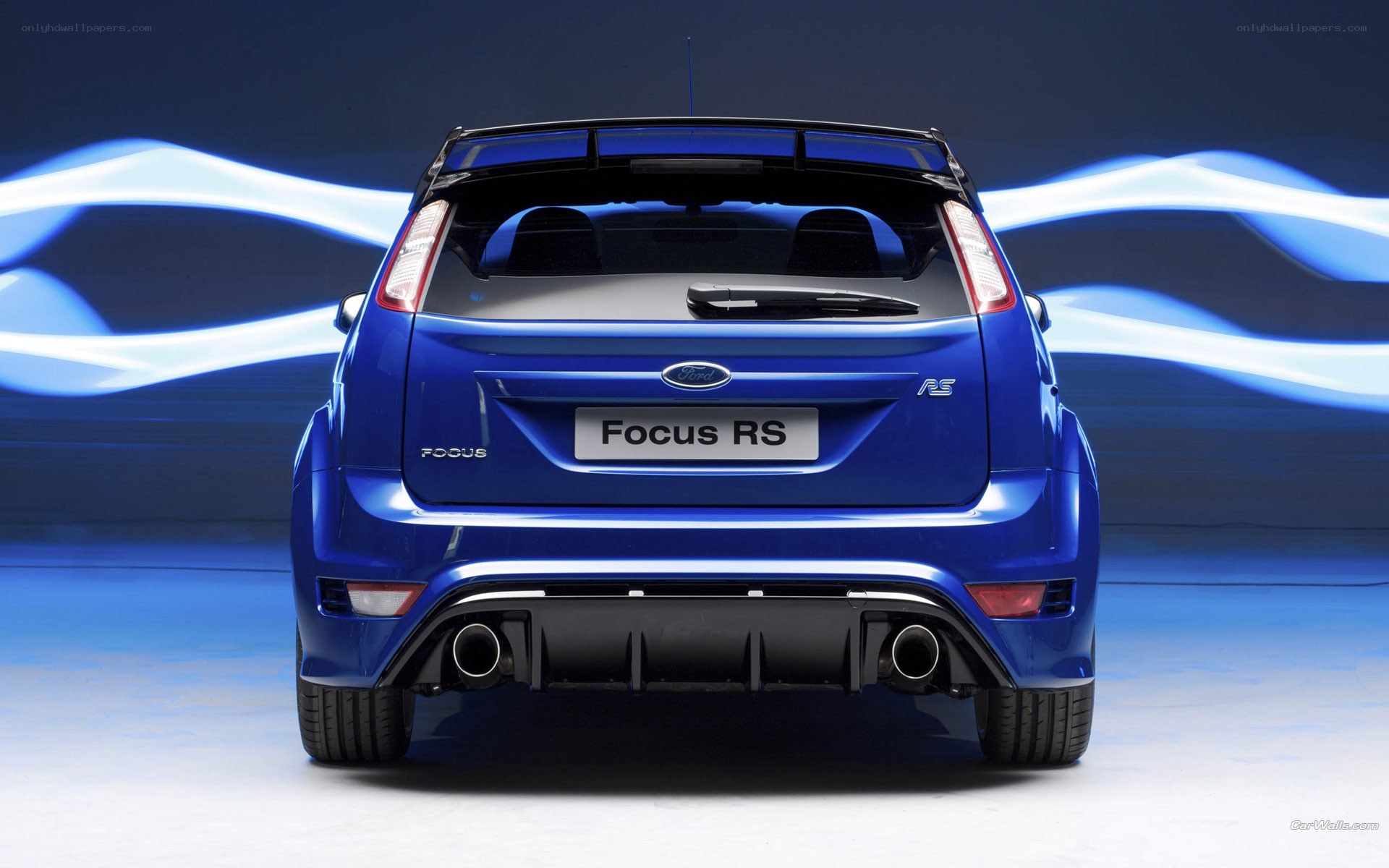 Blue Ford Focus RS rear view