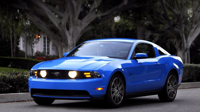 Blue Ford Mustang — Calm, Night, Photograph