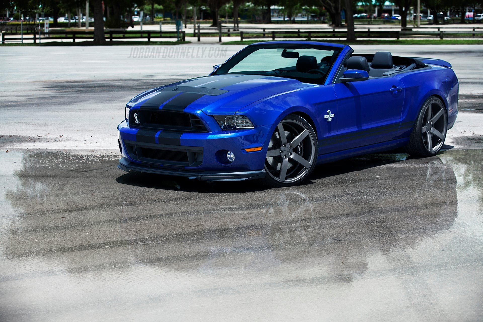 Blue Ford Mustang convertible