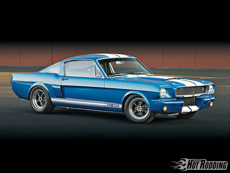 Blue Ford Mustang GT350