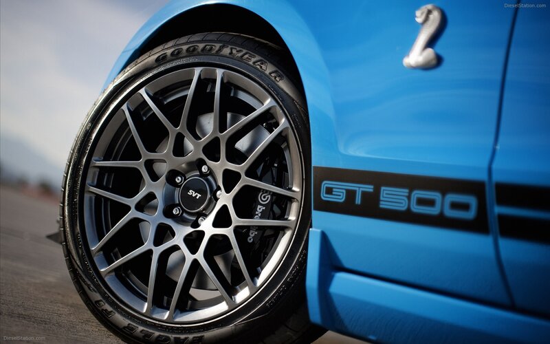 Blue Ford Mustang GT500 wheel